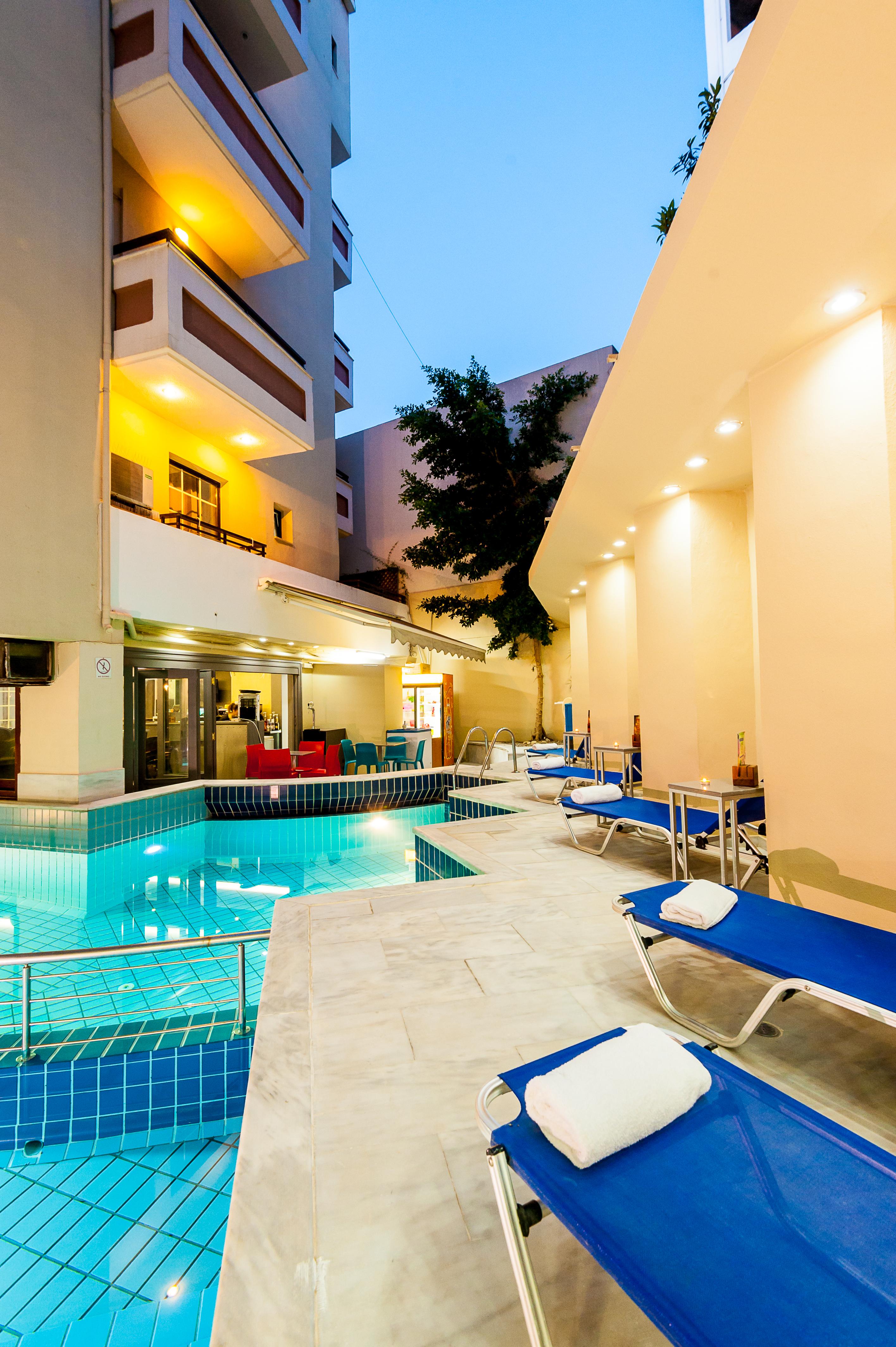 Elina Hotel Apartments Rethymno  Ngoại thất bức ảnh